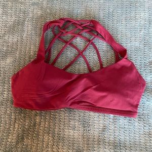 Lululemon Free to Be Bra